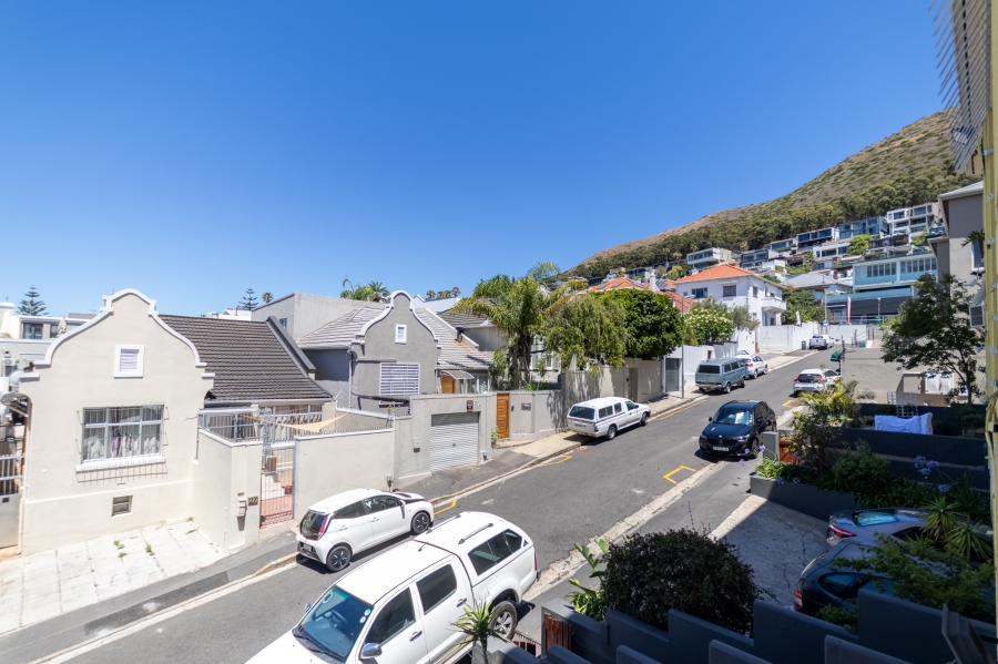 2 Bedroom Property for Sale in Green Point Western Cape